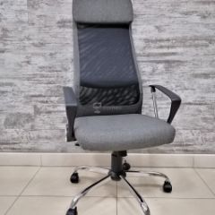 Кресло Barneo K-116 для персонала (серая ткань, черная сетка) в Перми - perm.mebel24.online | фото