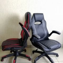 Кресло геймерское Barneo K-37 (черная экокожа красные вставки) в Перми - perm.mebel24.online | фото 2
